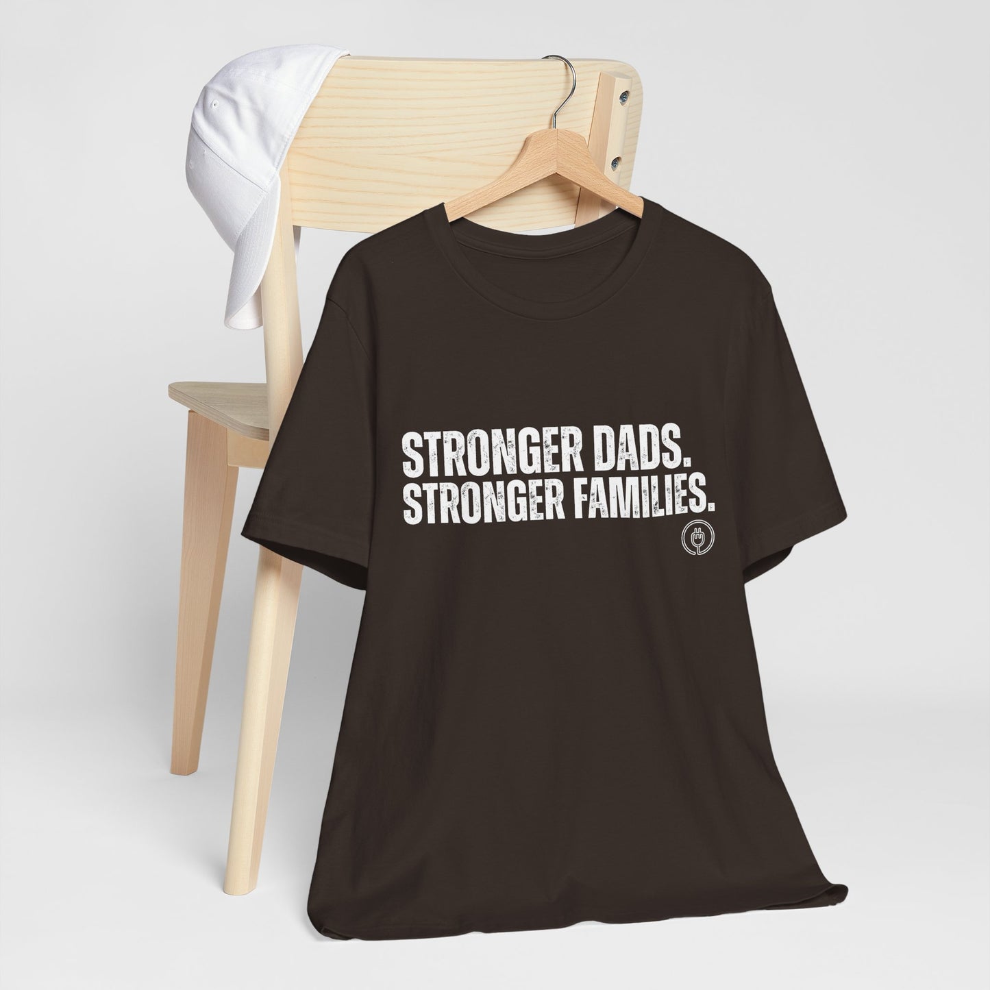 Strong Fathers Tee — "Stronger Dads. Stronger Families." Patriotic Family Pride T‑Shirt