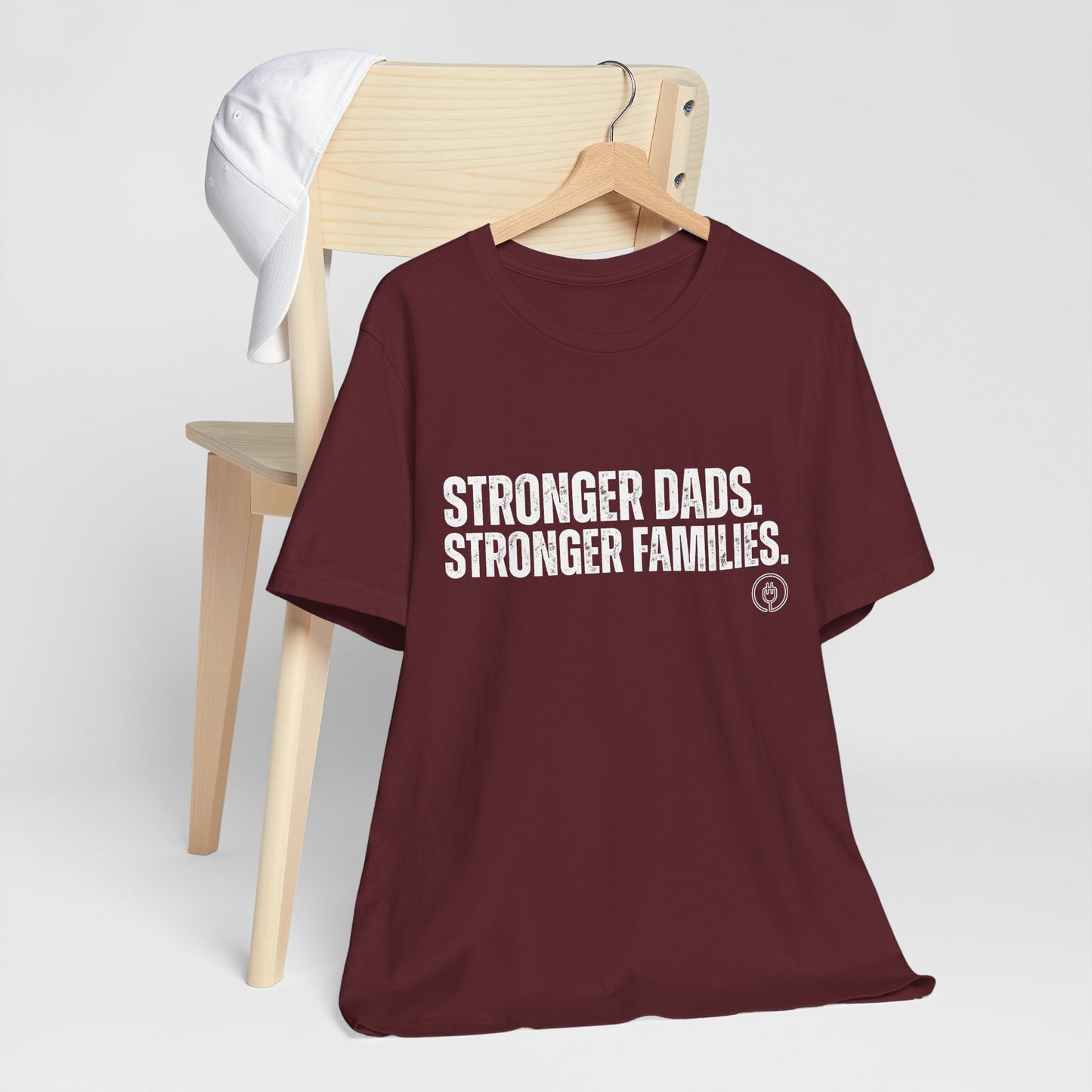 Strong Fathers Tee — "Stronger Dads. Stronger Families." Patriotic Family Pride T‑Shirt